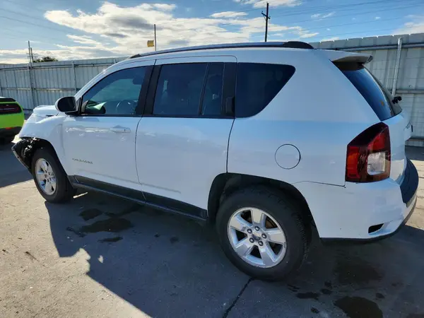 1C4NJCEA4GD619788 2016 JEEP COMPASS - Image 2
