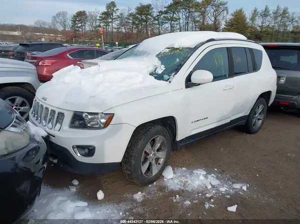 1C4NJCEA4GD785213 2016 JEEP COMPASS - Image 2