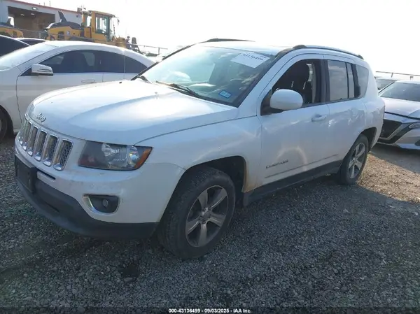 1C4NJCEA4GD792713 2016 JEEP COMPASS - Image 2