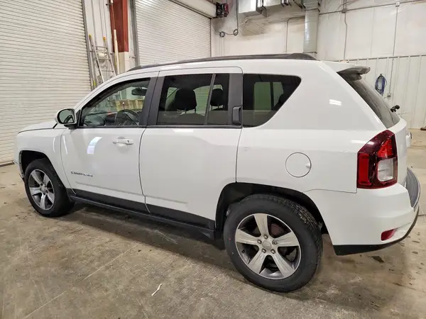 1C4NJCEA4HD118059 2017 JEEP COMPASS - Image 2