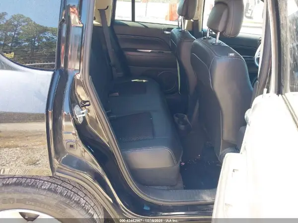 1C4NJCEA4HD148369 2017 JEEP COMPASS - Image 8