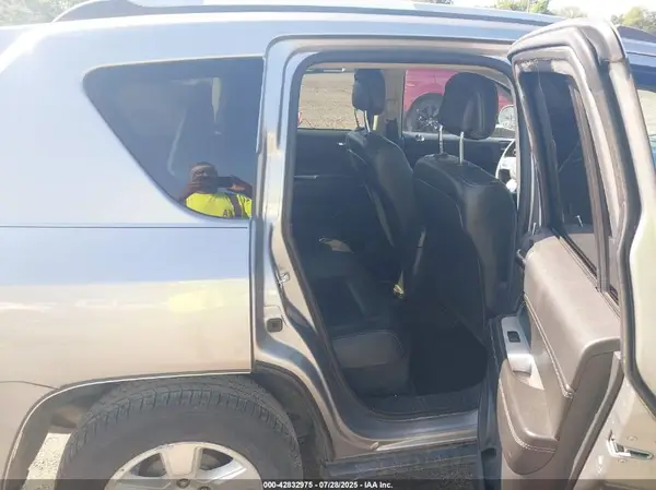 1C4NJCEA5GD652010 2016 JEEP COMPASS - Image 8