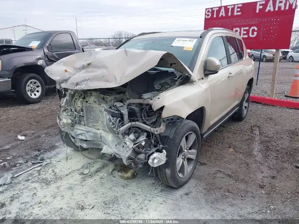 1C4NJCEA5GD790629 2016 JEEP COMPASS - Image 2