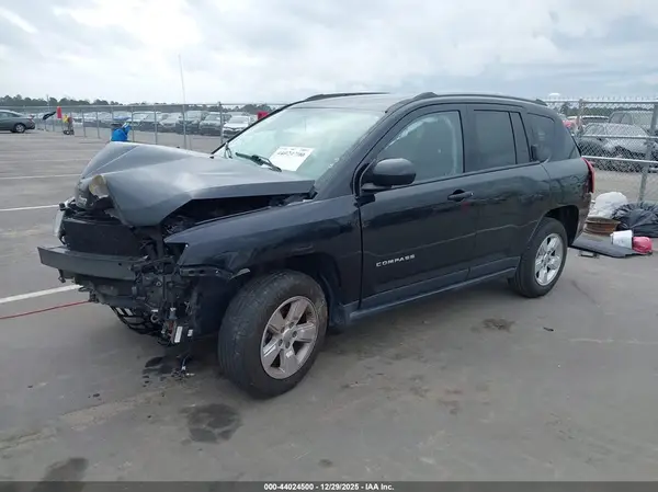 1C4NJCEA5HD115316 2017 JEEP COMPASS - Image 2