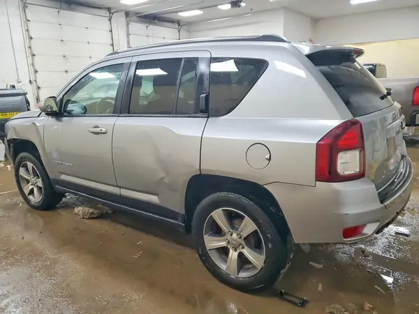 1C4NJCEA5HD156156 2017 JEEP COMPASS - Image 2