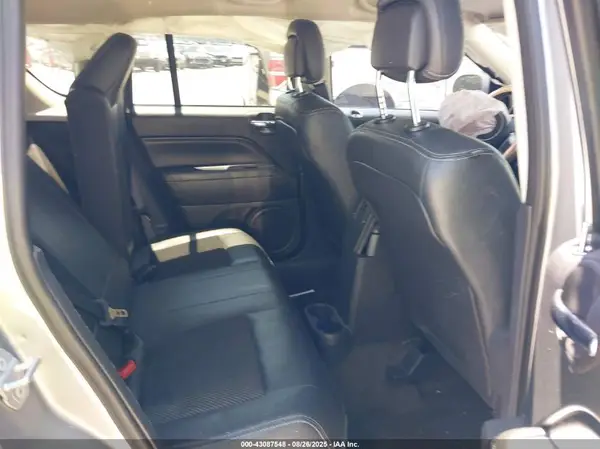 1C4NJCEA5HD166802 2017 JEEP COMPASS - Image 8