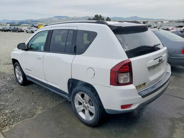 1C4NJCEA6GD636608 2016 JEEP COMPASS - Image 2