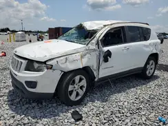 1C4NJCEA6GD648256 2016 JEEP COMPASS