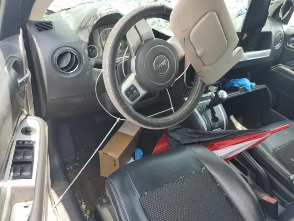 1C4NJCEA6GD648256 2016 JEEP COMPASS - Image 8