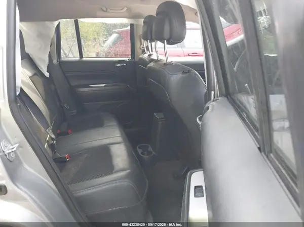 1C4NJCEA6GD744663 2016 JEEP COMPASS - Image 8