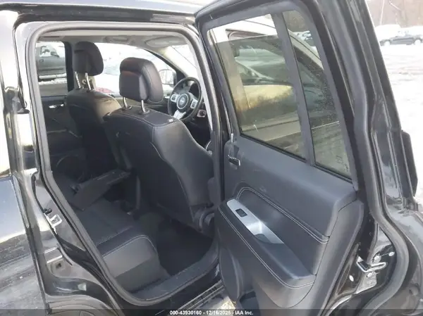 1C4NJCEA6GD769806 2016 JEEP COMPASS - Image 8