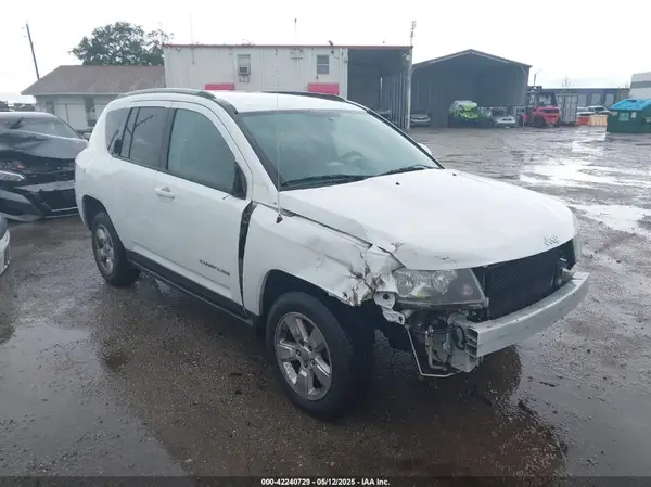 1C4NJCEA6GD792633 2016 JEEP COMPASS - Image 1