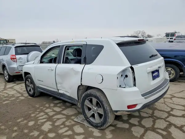 1C4NJCEA6GD806126 2016 JEEP COMPASS - Image 2