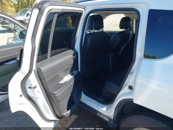 1C4NJCEA6HD147367 2017 JEEP COMPASS - Image 8
