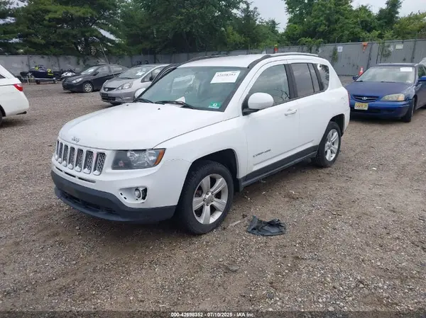 1C4NJCEA7GD633457 2016 JEEP COMPASS - Image 2