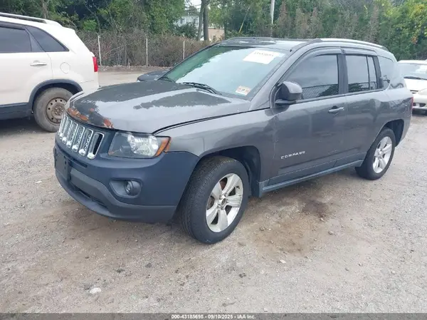 1C4NJCEA7GD648055 2016 JEEP COMPASS - Image 2