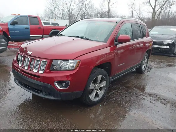 1C4NJCEA7GD785724 2016 JEEP COMPASS - Image 2