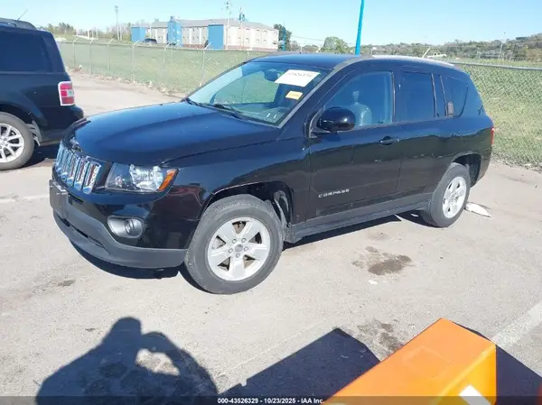 1C4NJCEA7GD792625 2016 JEEP COMPASS - Image 2