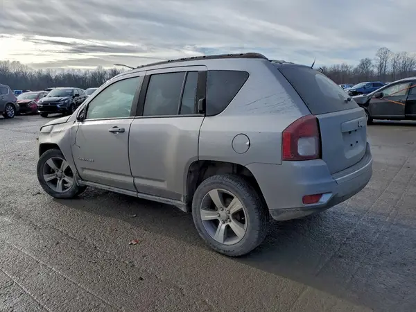 1C4NJCEA7GD803185 2016 JEEP COMPASS - Image 2