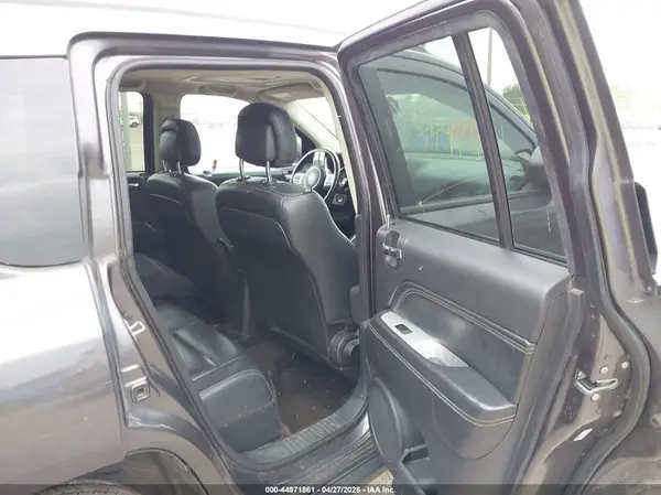 1C4NJCEA7HD141254 2017 JEEP COMPASS - Image 8