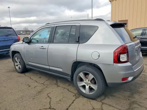 1C4NJCEA7HD141268 2017 JEEP COMPASS - Image 2