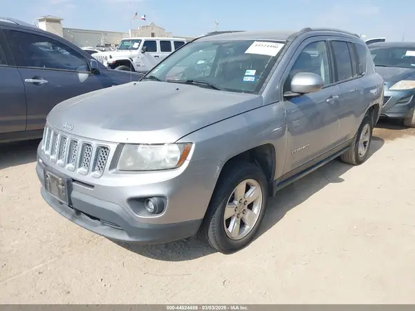 1C4NJCEA8GD665978 2016 JEEP COMPASS - Image 2