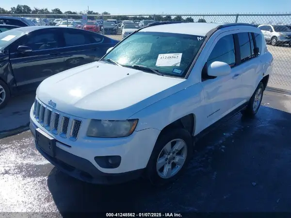 1C4NJCEA8GD734717 2016 JEEP COMPASS - Image 2