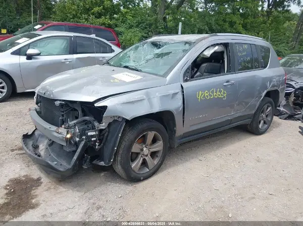 1C4NJCEA8GD761724 2016 JEEP COMPASS - Image 2