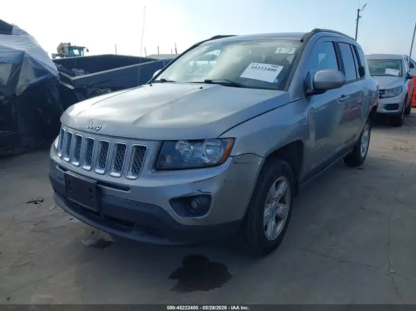 1C4NJCEA8GD773551 2016 JEEP COMPASS - Image 2