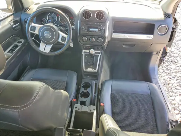 1C4NJCEA8HD115391 2017 JEEP COMPASS - Image 8