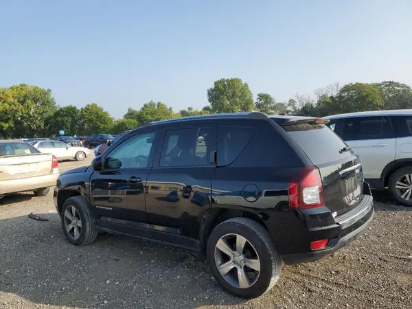 1C4NJCEA8HD118520 2017 JEEP COMPASS - Image 2