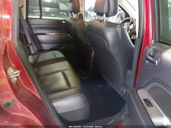 1C4NJCEA8HD130554 2017 JEEP COMPASS - Image 8