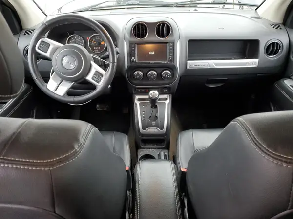 1C4NJCEA8HD156099 2017 JEEP COMPASS - Image 8