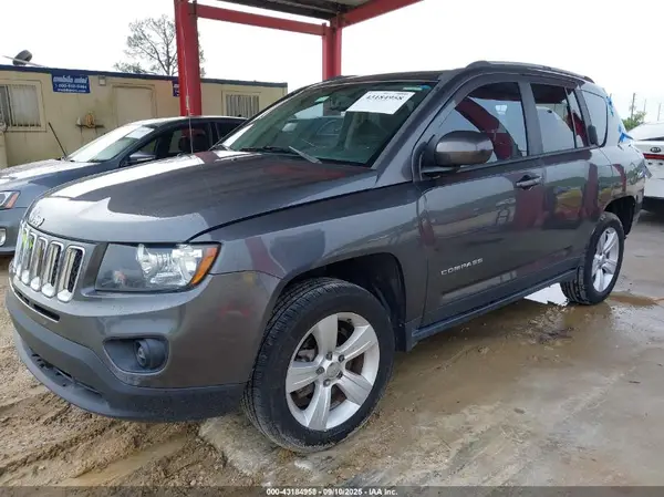 1C4NJCEA8HD199969 2017 JEEP COMPASS - Image 2
