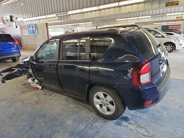 1C4NJCEA8HD210971 2017 JEEP COMPASS - Image 2
