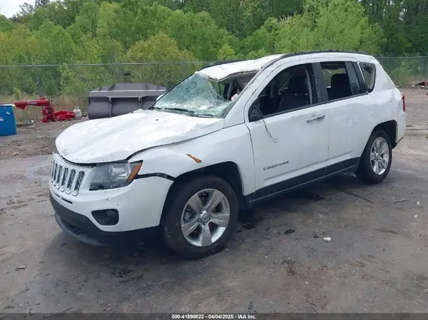 1C4NJCEA9GD615042 2016 JEEP COMPASS - Image 2