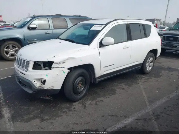 1C4NJCEA9GD620208 2016 JEEP COMPASS - Image 2
