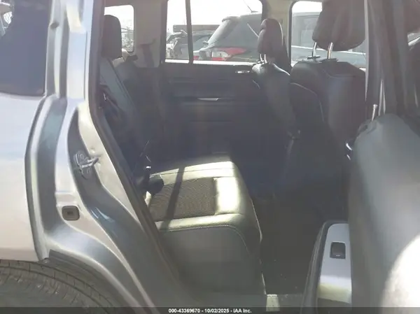 1C4NJCEA9HD115142 2017 JEEP COMPASS - Image 8