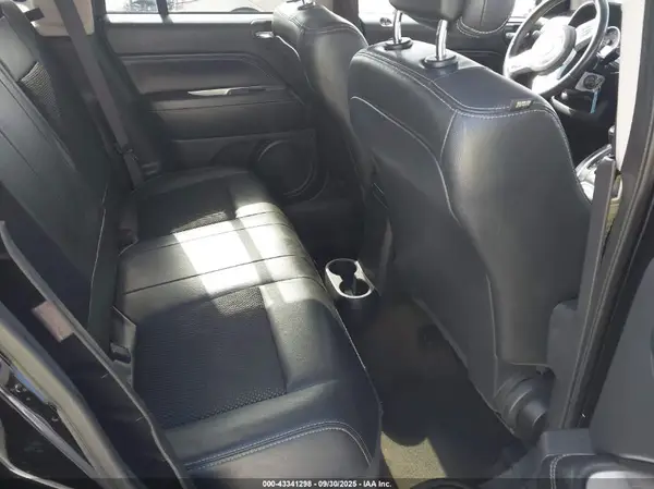 1C4NJCEA9HD147461 2017 JEEP COMPASS - Image 8