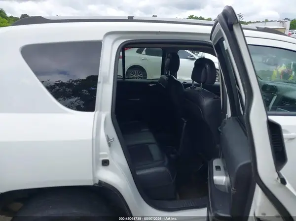 1C4NJCEAXGD599806 2016 JEEP COMPASS - Image 8