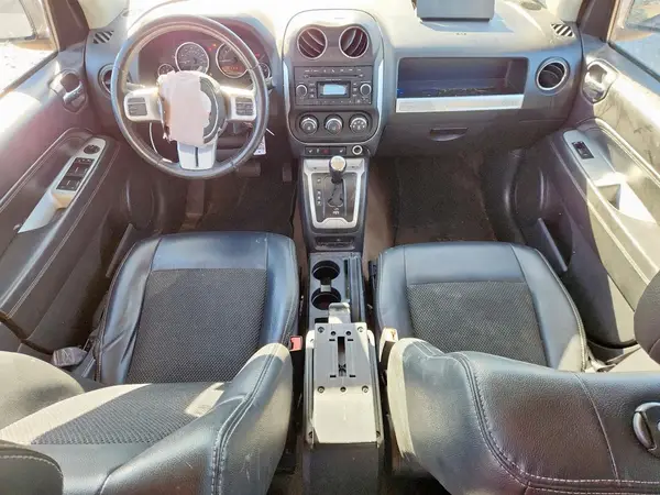 1C4NJCEAXGD735268 2016 JEEP COMPASS - Image 8