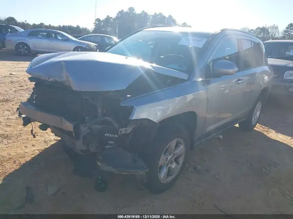 1C4NJCEAXGD744634 2016 JEEP COMPASS - Image 2