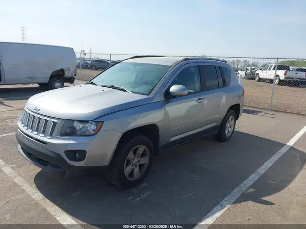 1C4NJCEAXGD769095 2016 JEEP COMPASS - Image 2