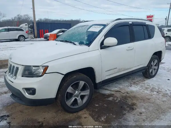 1C4NJCEAXGD805058 2016 JEEP COMPASS - Image 2