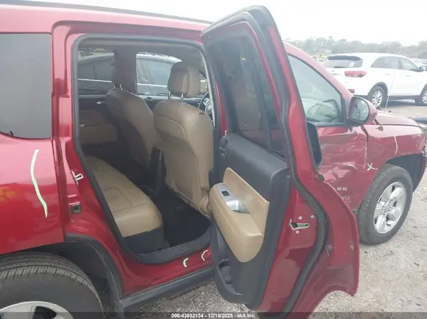 1C4NJCEAXHD115876 2017 JEEP COMPASS - Image 8