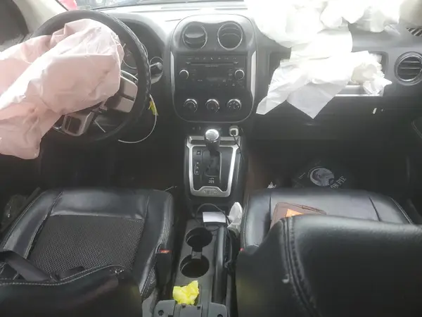 1C4NJCEB0GD655549 2016 JEEP COMPASS - Image 8