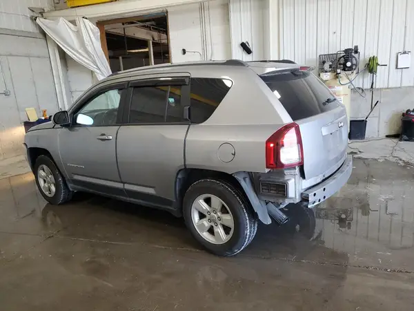 1C4NJCEB0HD160513 2017 JEEP COMPASS - Image 2