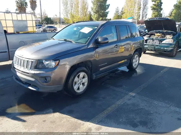 1C4NJCEB0HD162942 2017 JEEP COMPASS - Image 2