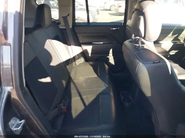 1C4NJCEB0HD162942 2017 JEEP COMPASS - Image 8