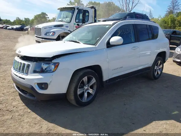 1C4NJCEB0HD185279 2017 JEEP COMPASS - Image 2